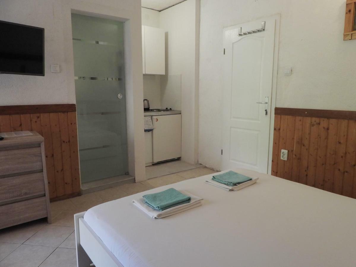 דרזניצה Hrstich Apartments מראה חיצוני תמונה
