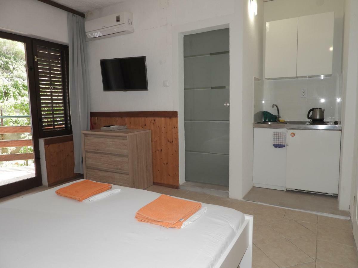 דרזניצה Hrstich Apartments מראה חיצוני תמונה